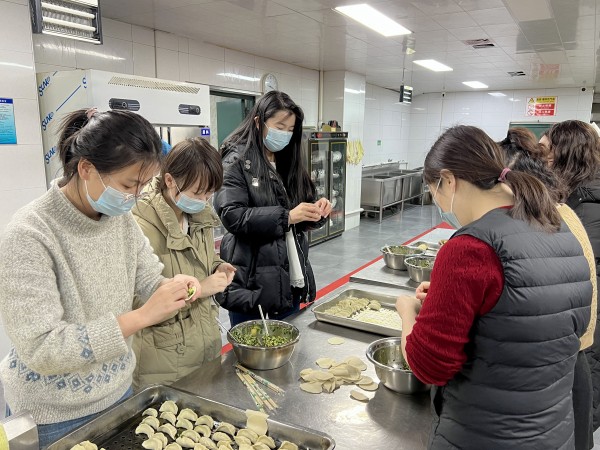 冬至饺子香，情深意更浓——新能源公司开展冬至包饺子活动