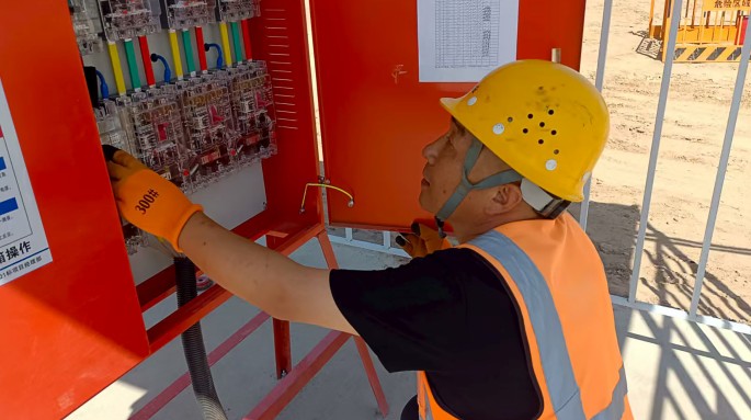 坚守平凡岗位，书写不凡担当​——记甘肃建投新能源公司2024年度优秀共产党员 王胜利​